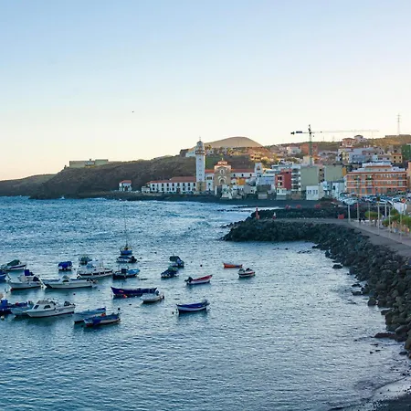 Cozy With Pool, Parking And Sea View Apartament