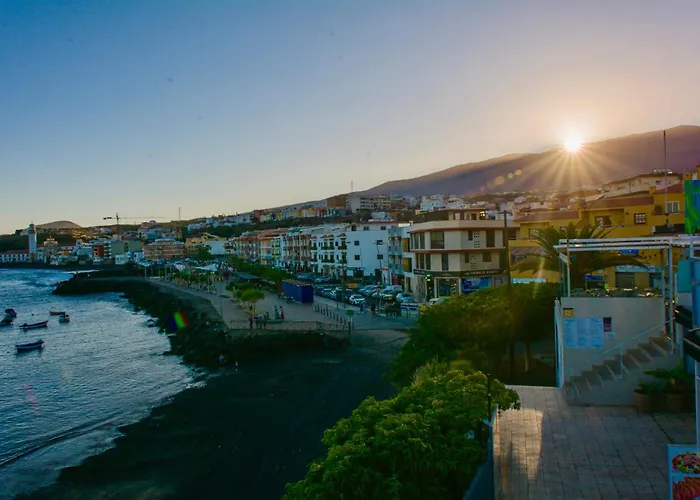 Apartament Cozy With Pool, Parking And Sea View