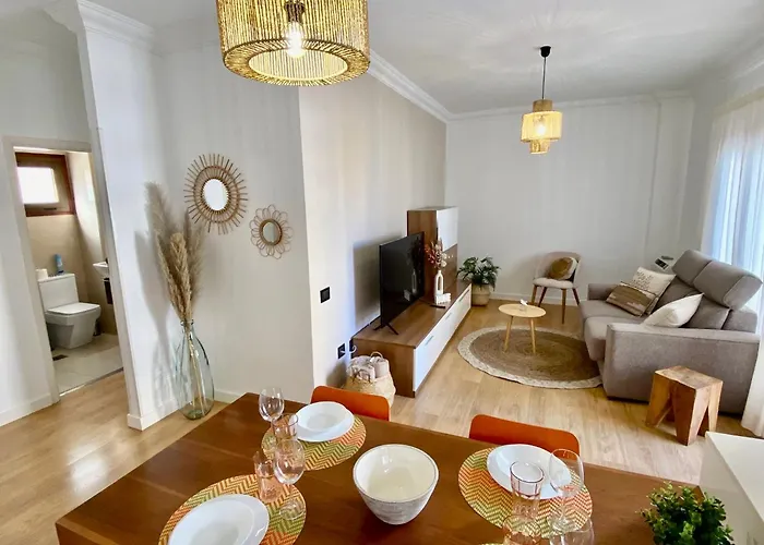 Cozy With Pool, Parking And Sea View Apartament *