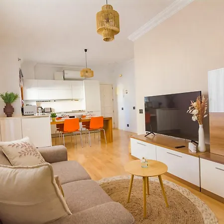 Apartamento Cozy With Pool, Parking And Sea View *