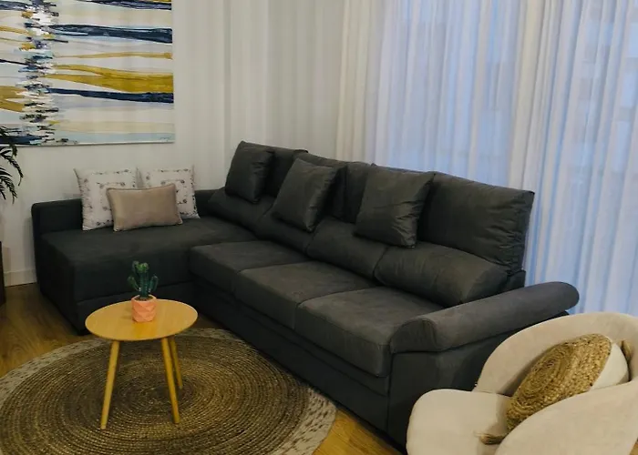 Cozy With Pool, Parking And Sea View * 칸델라리아