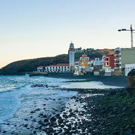 Cozy With Pool, Parking And Sea View *