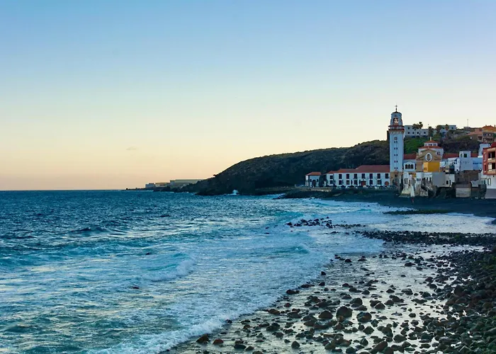 Cozy With Pool, Parking And Sea View *